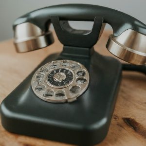 How to dial this number from the us