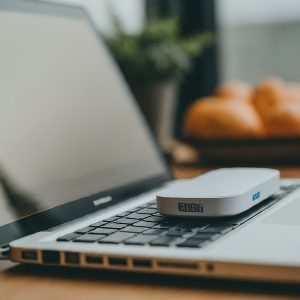 Mobile hotspot device