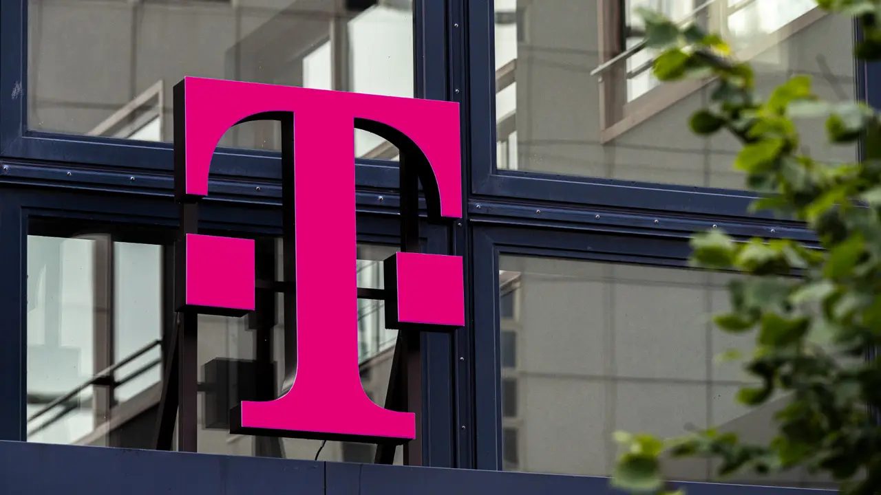 incoming text from 128 t mobile