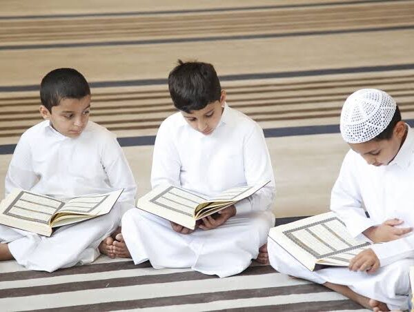 فوائد تعليم القرآن الكريم للأطفال